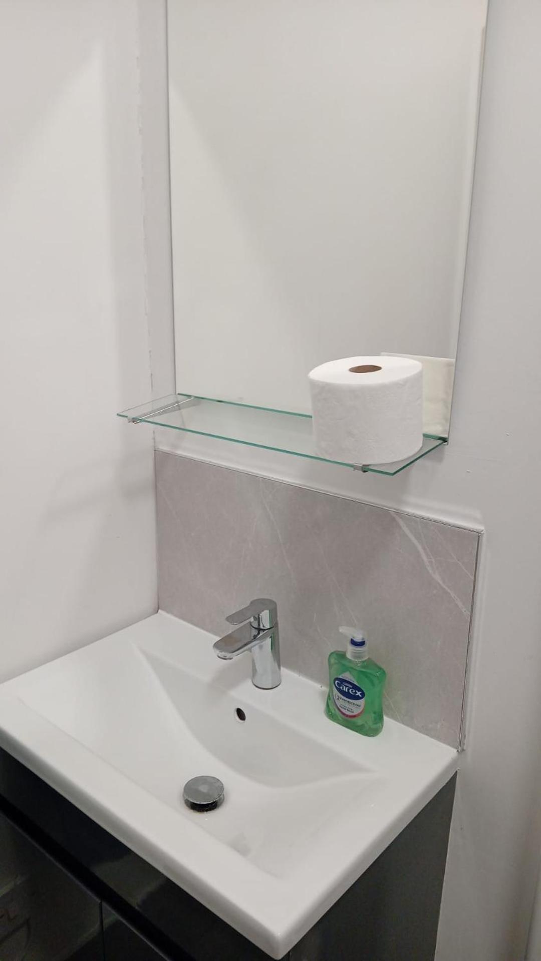 Triple Room With Private Bath Near Lfc Free Street Parking Ливърпул Екстериор снимка